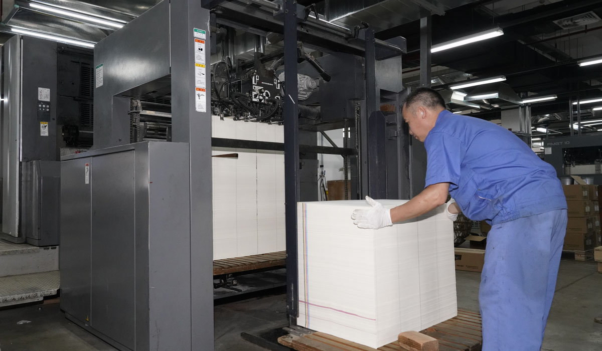 三(san)菱對開(kai)四色膠(jiao)印機